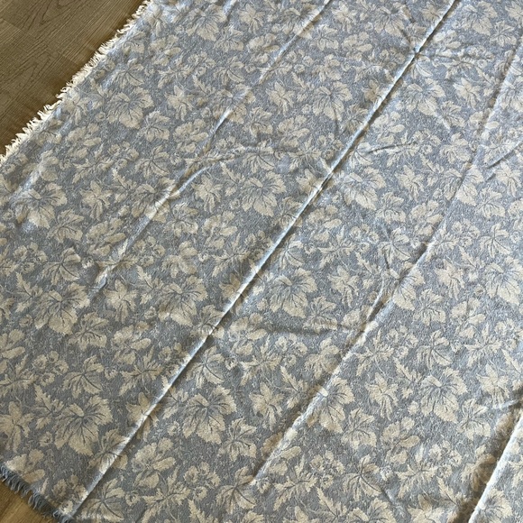 Blue Leaves Tablecloth And 9 Napkins  Fall Autumn Thanksgiving Linens 74x54 EC - Picture 12 of 16